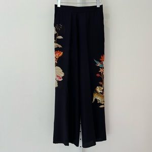 ETRO BLACK SILK FLORAL TIGER PANTS SIZE IT 42 / US 8 NWOTS!